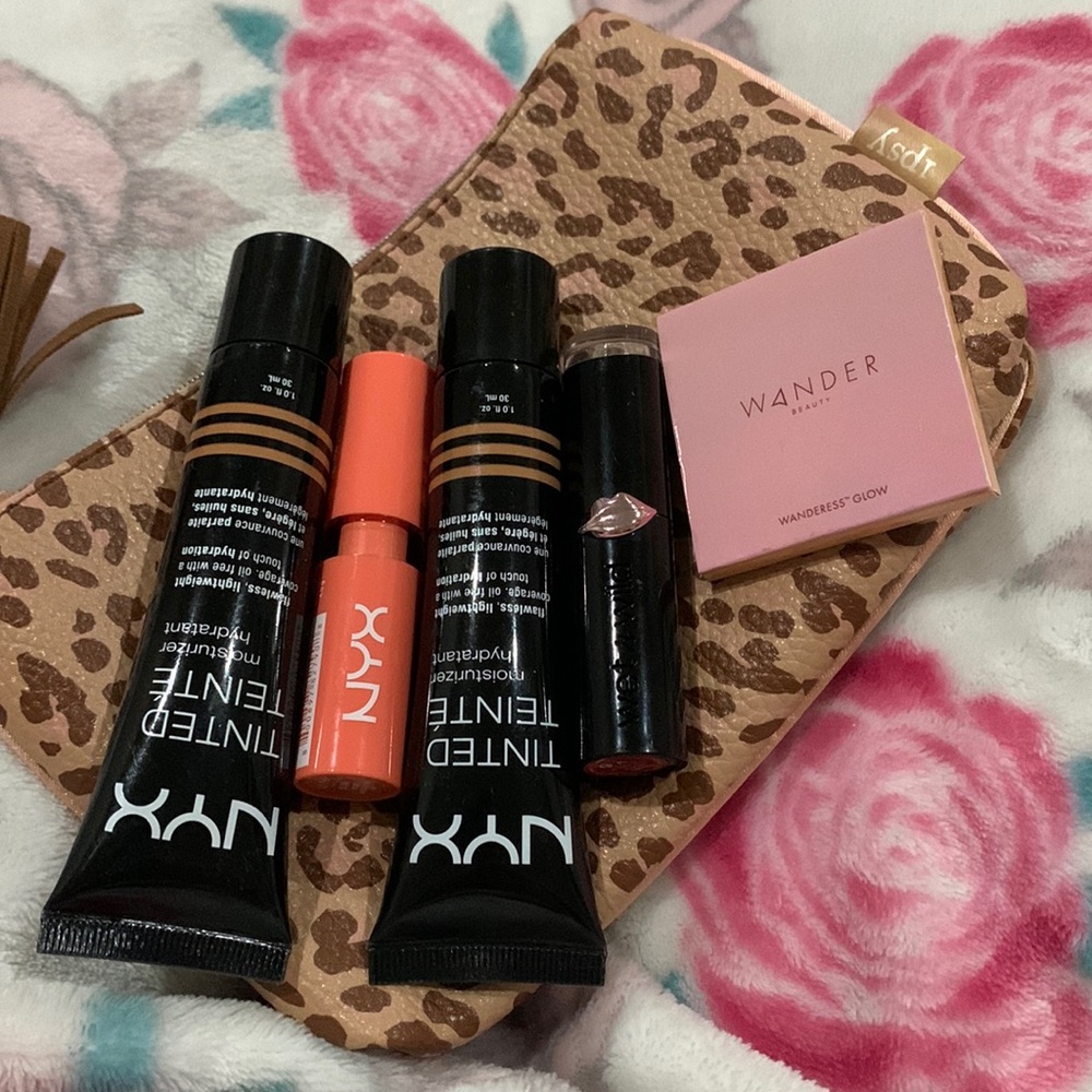 🚨PRICE IS FIRM 🚨❤️🧡 beauty bundle ❤️🧡 - NWOT!!!